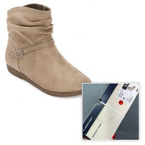 St. John's Bay Women's Kyle Flat Heel Booties Taupe Size 5 M NIB Boot